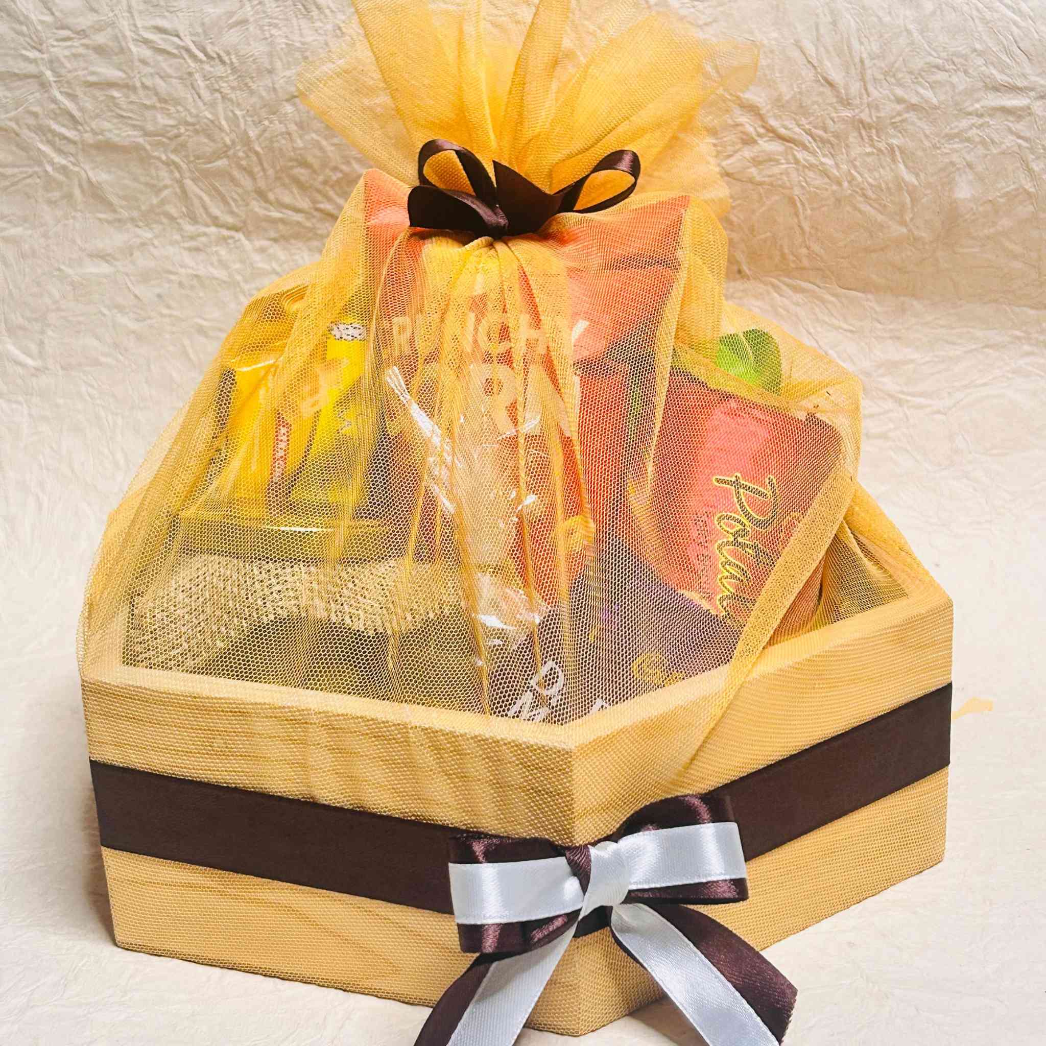 Regal Majesty Wedding Room Hampers | adscraft.in 