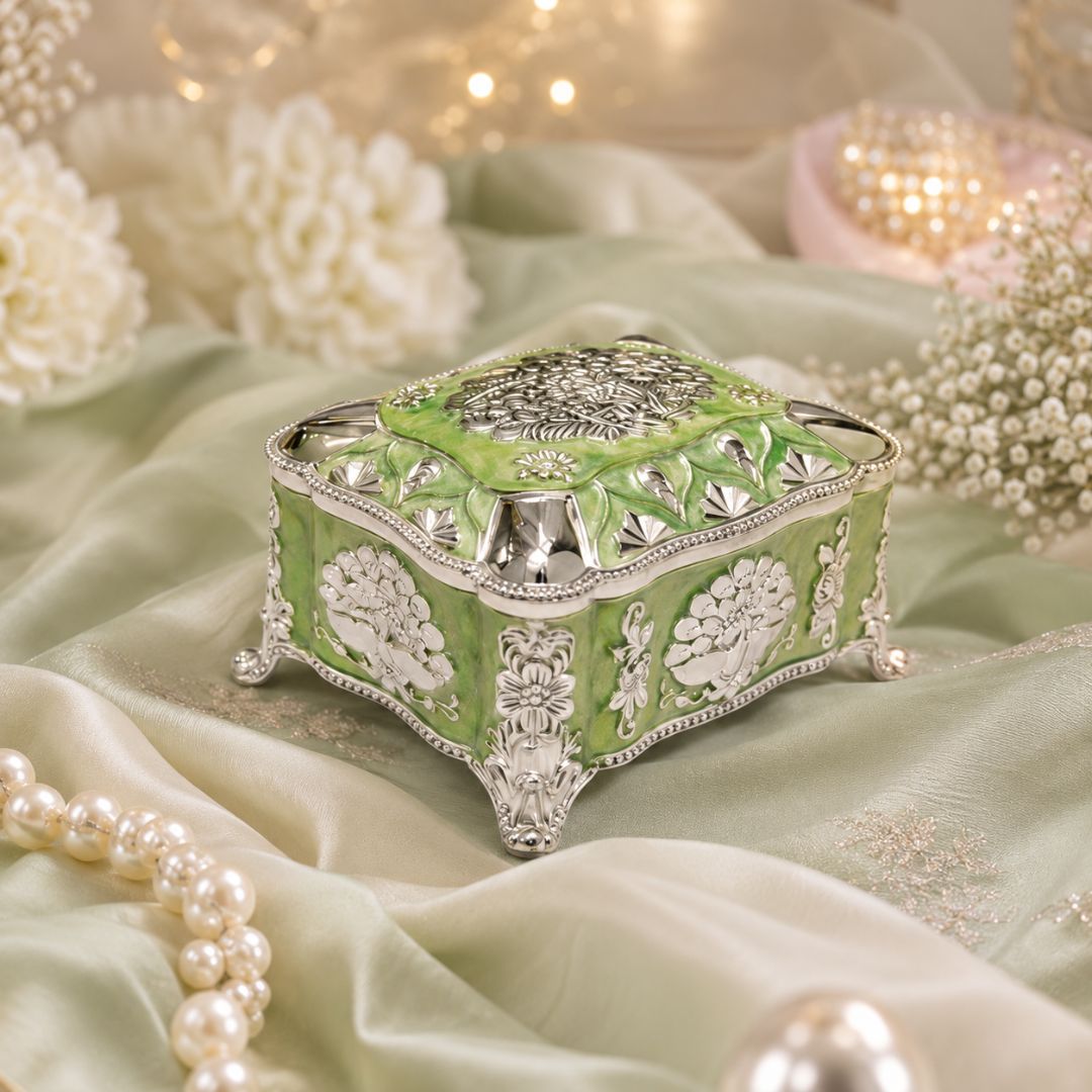 Green Enamel German Silver Decorative Jewellery & Keepsake Box (4 x 3 x 3 Inch)