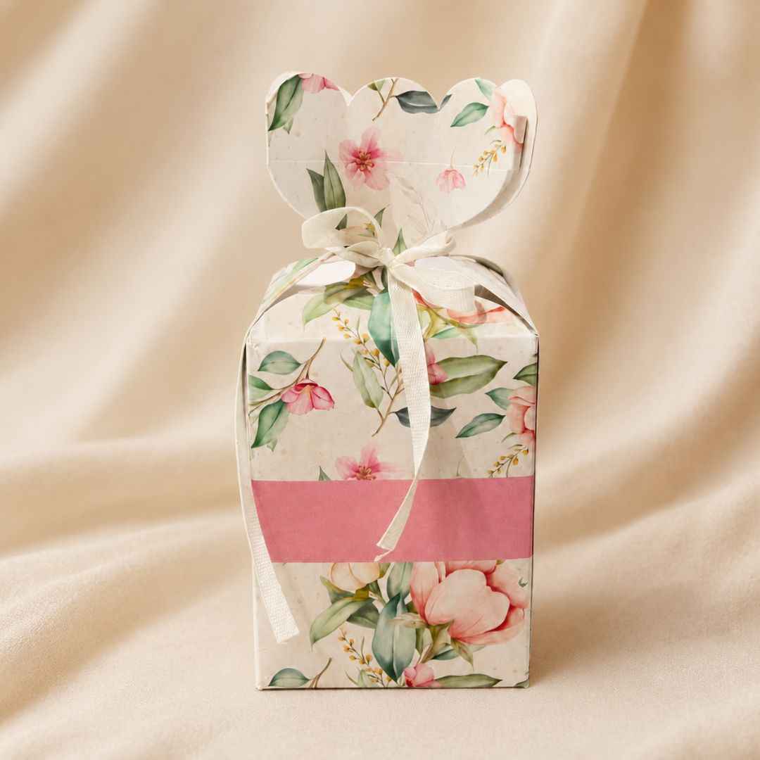 Pack of 8 Cream Floral Event Gift Box