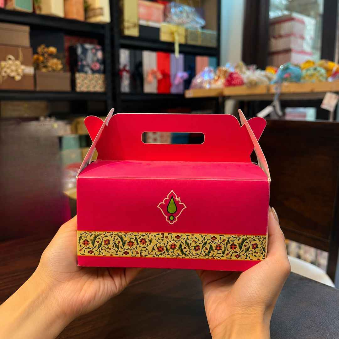Pack of 8 - Rani Pink Festive Gift Box