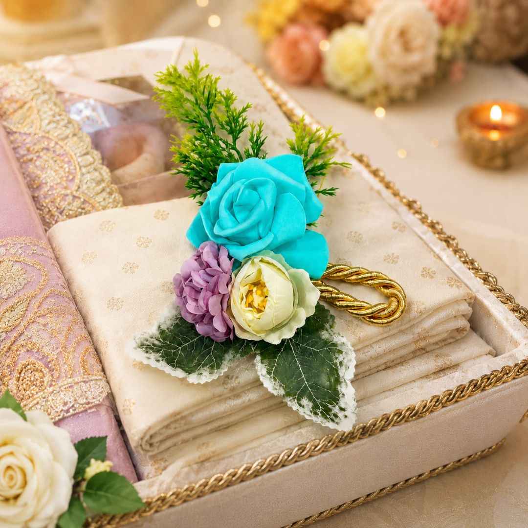 Turquoise Blue Rose Floral Decoration Accessory for Hamper Packing