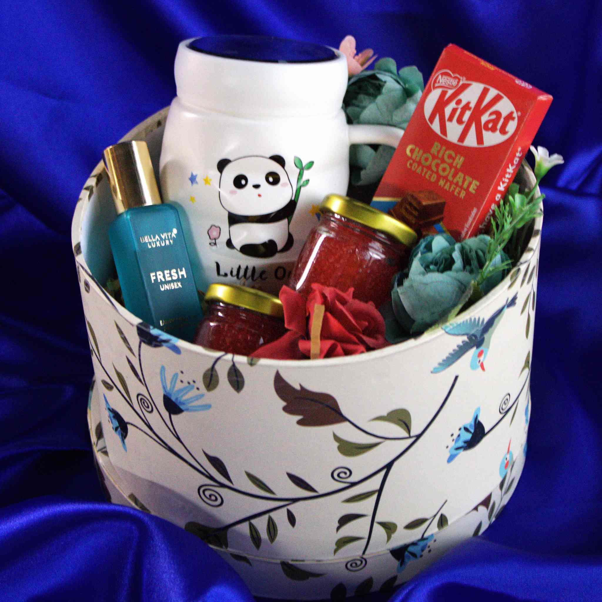 Cozy Comforts & Sweet Scents Gift Hamper