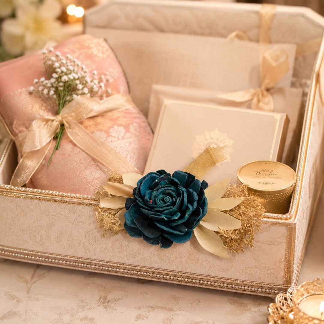 Set of 5 Teal Rose Decorative Accessories with Golden Leaves for Hamper & Trousseau Packing
