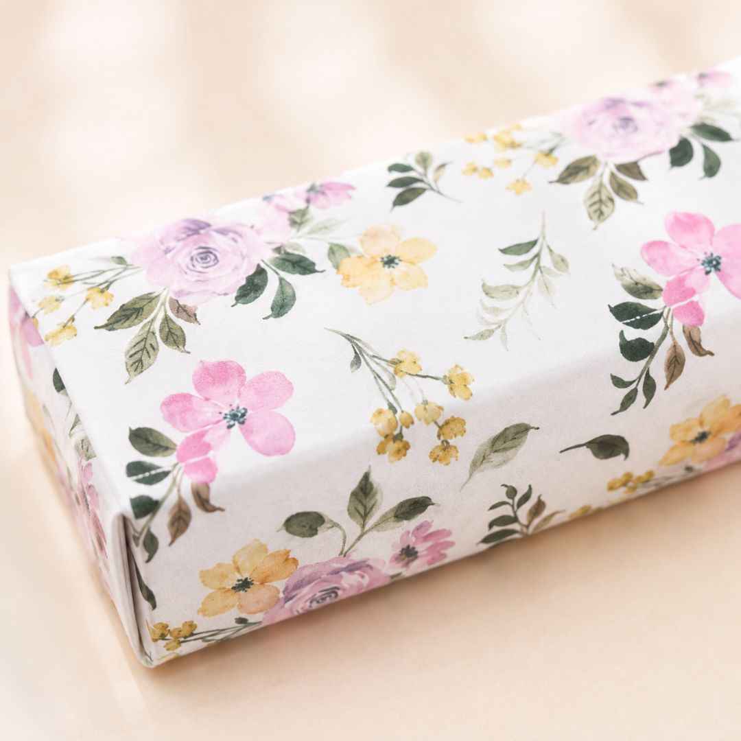 Pack of 8 White Floral Slim Gift Box