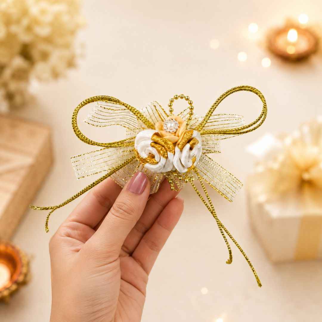 Set of 5 Golden & White Ribbon Floral Decorative Accessories for Hamper Packing