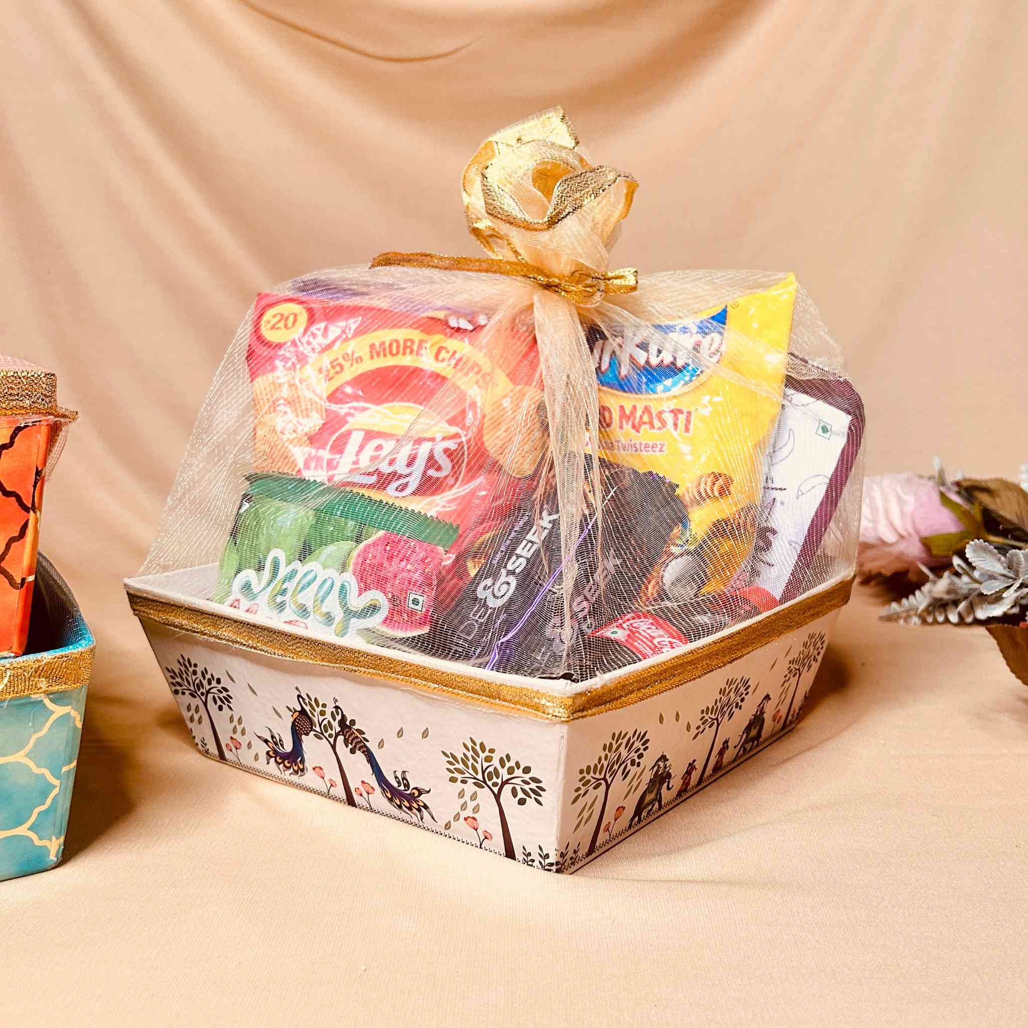 Regal Splendor Wedding Room Hampers | adscraft.in 