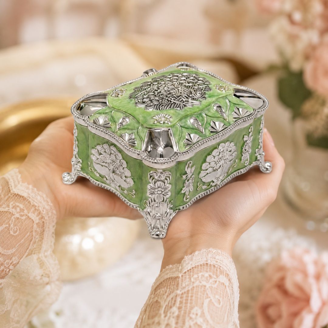 Green Enamel German Silver Decorative Jewellery & Keepsake Box (4 x 3 x 3 Inch)