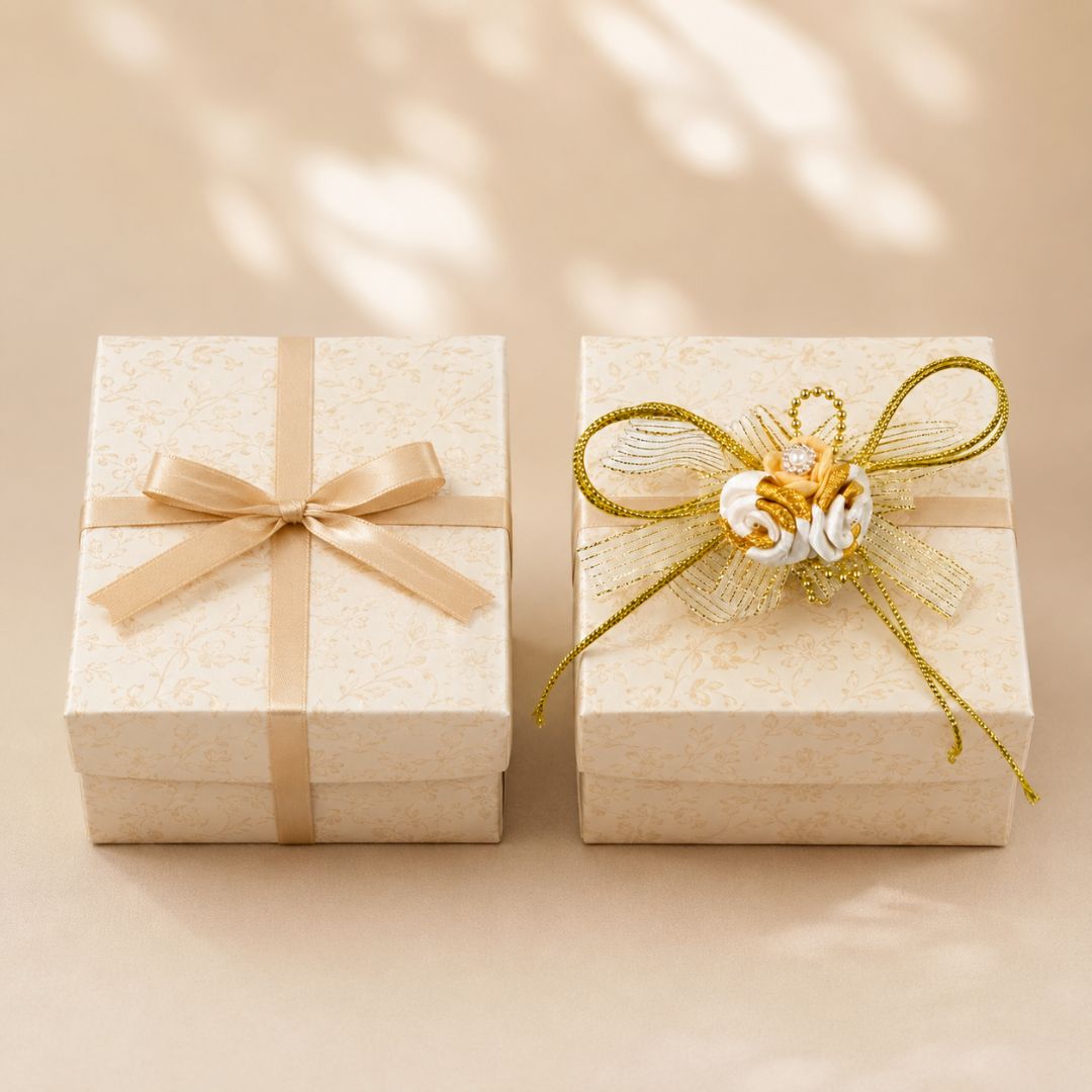 Set of 5 Golden & White Ribbon Floral Decorative Accessories for Hamper Packing