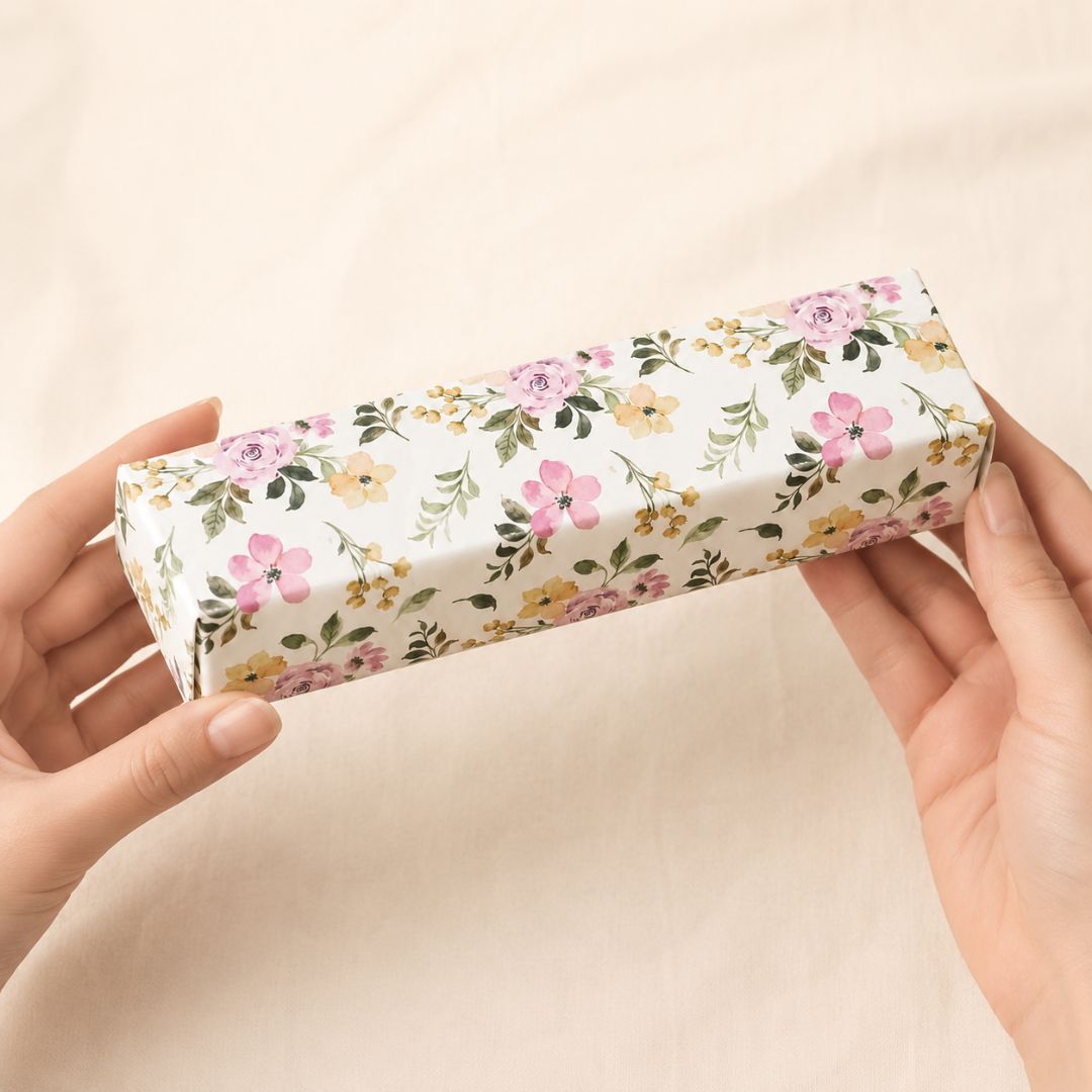 Pack of 8 White Floral Slim Gift Box