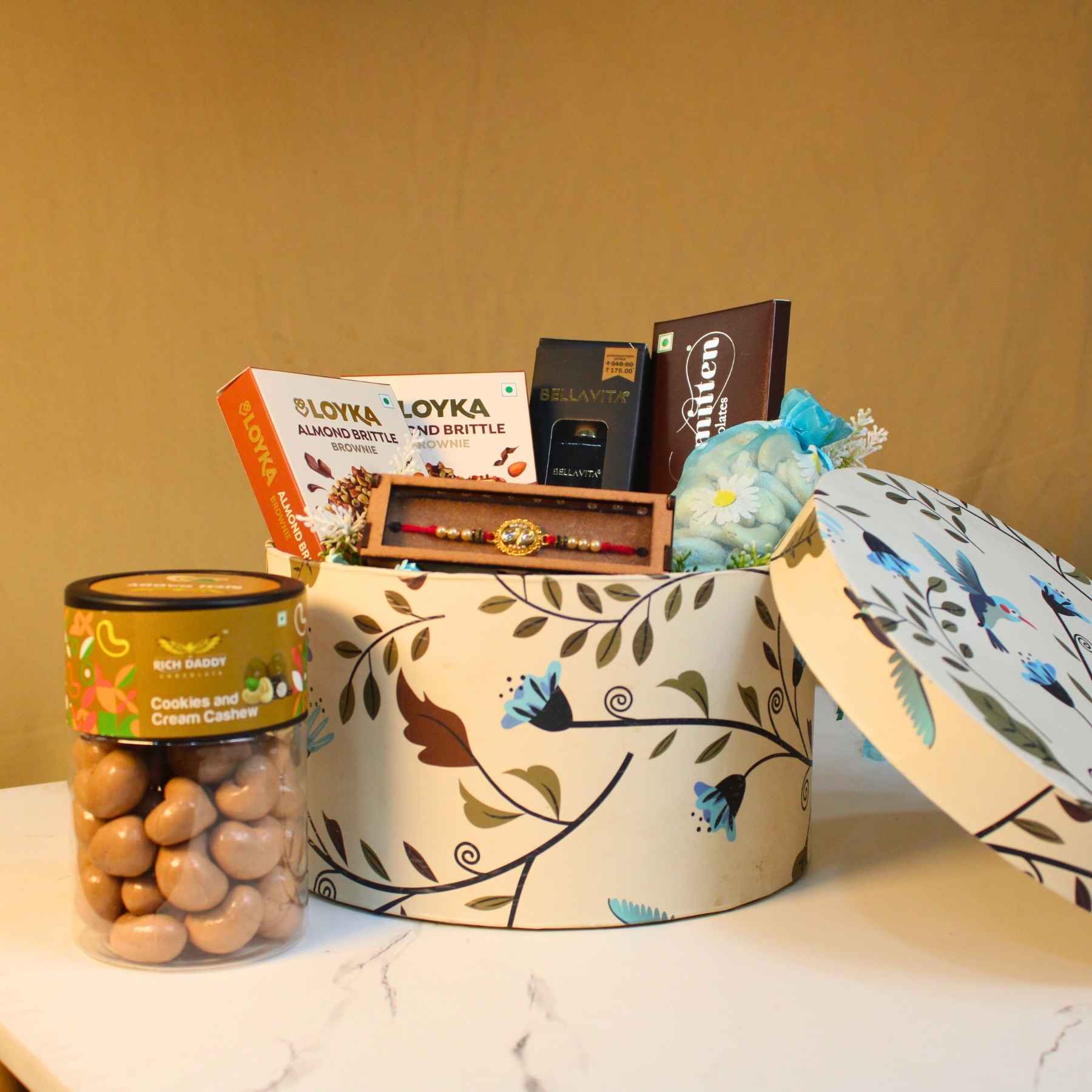 Rakhi Gift Hampers