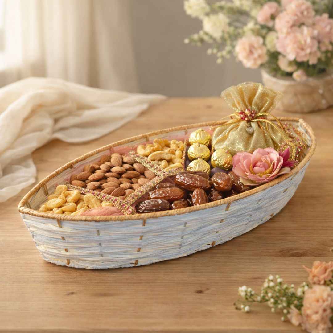 (Set of 3)Premium White Woven Boat Basket for Wedding Hampers & Trousseau Packing